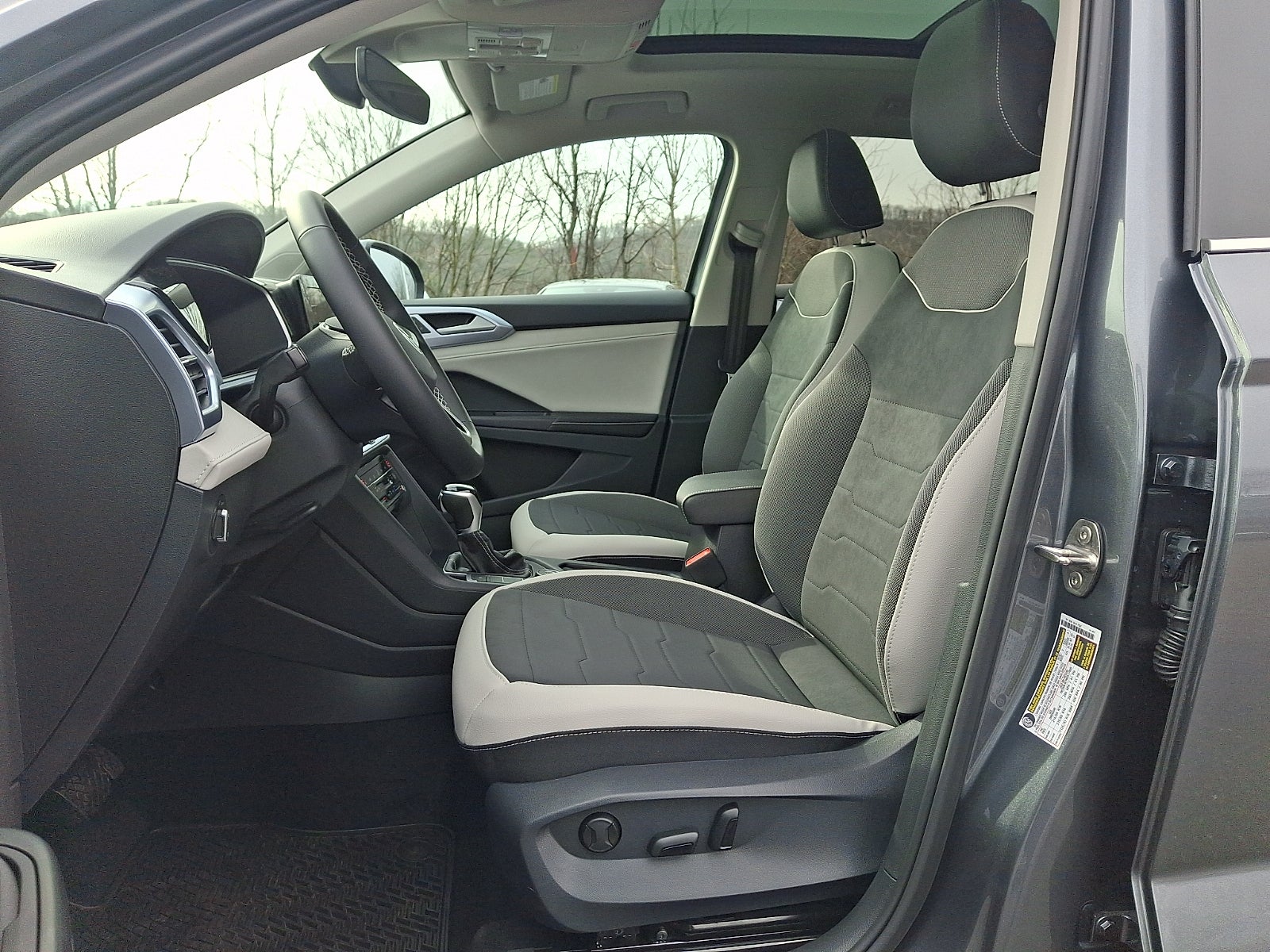 2026 Volkswagen Taos SE