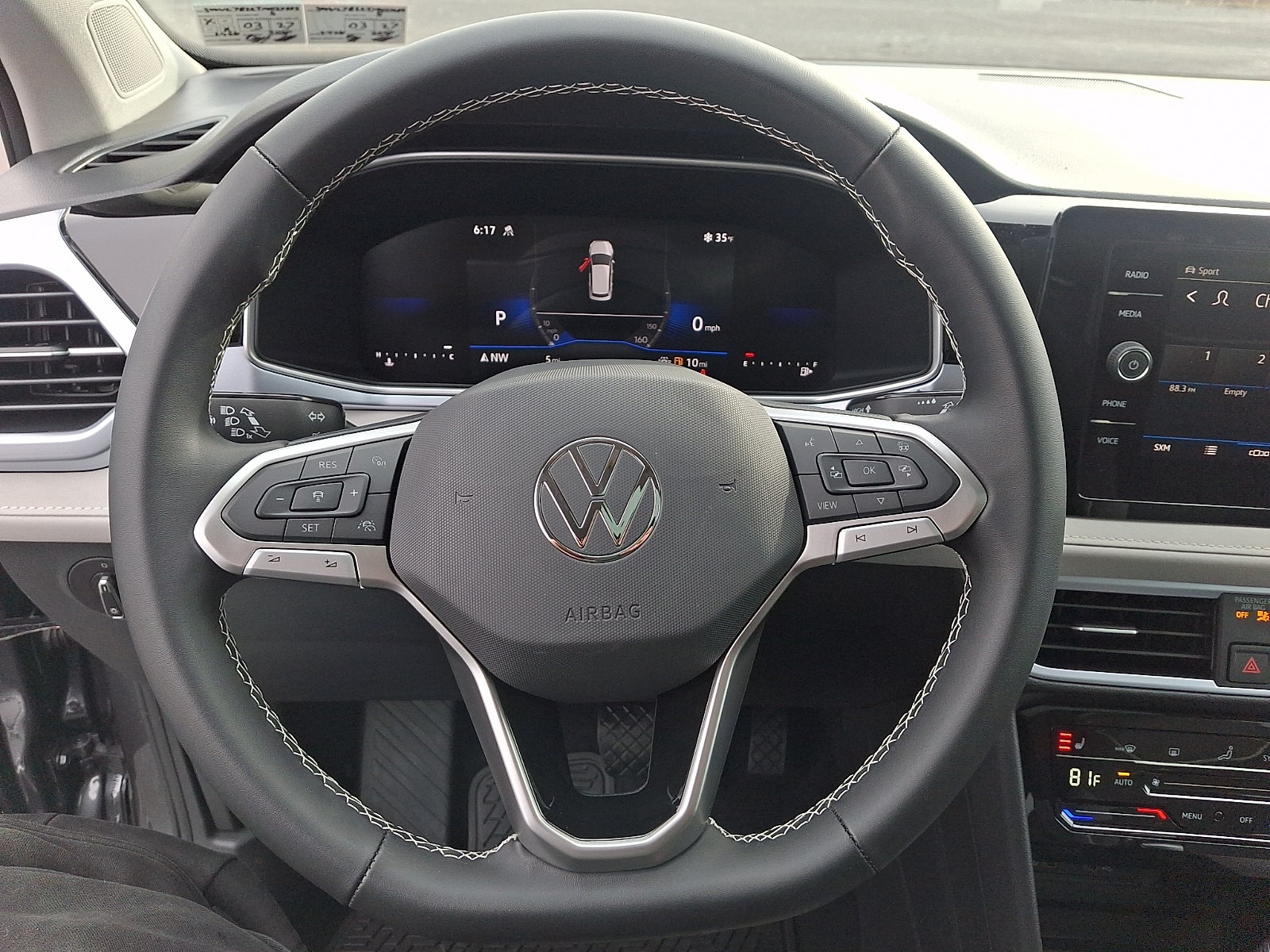 2026 Volkswagen Taos SE