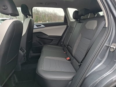 2026 Volkswagen Taos SE