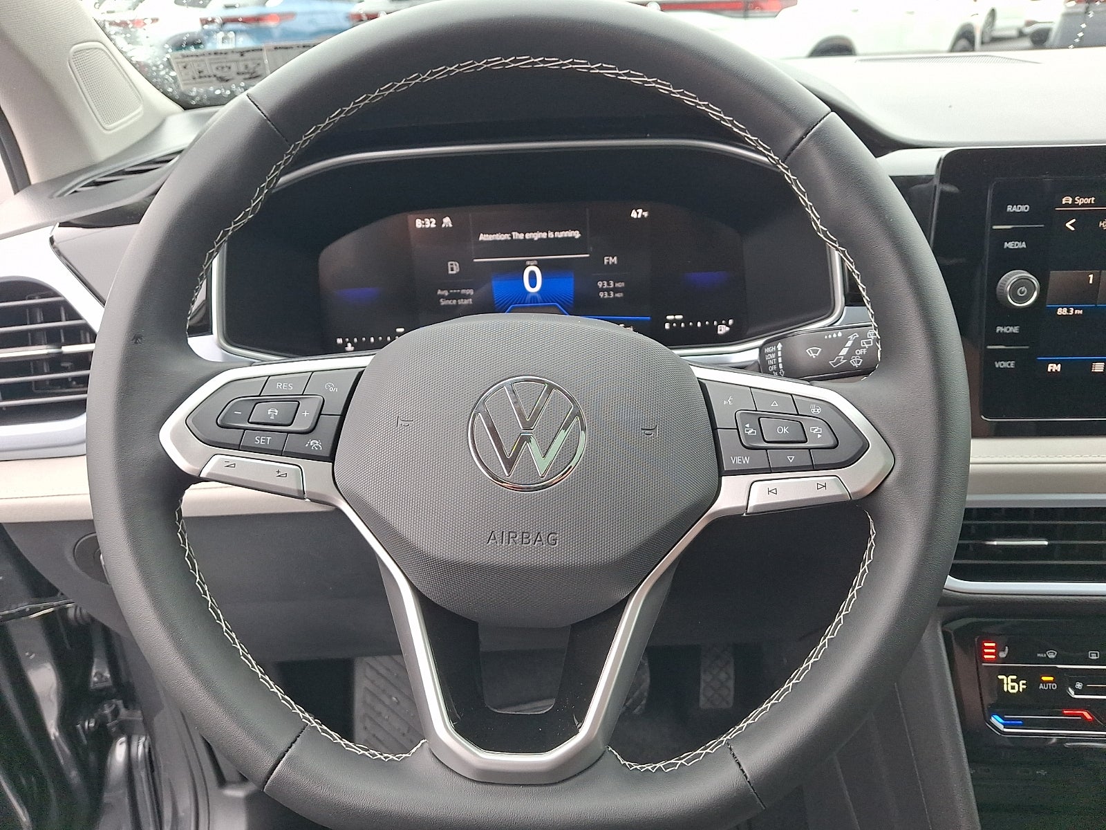 2026 Volkswagen Taos SE