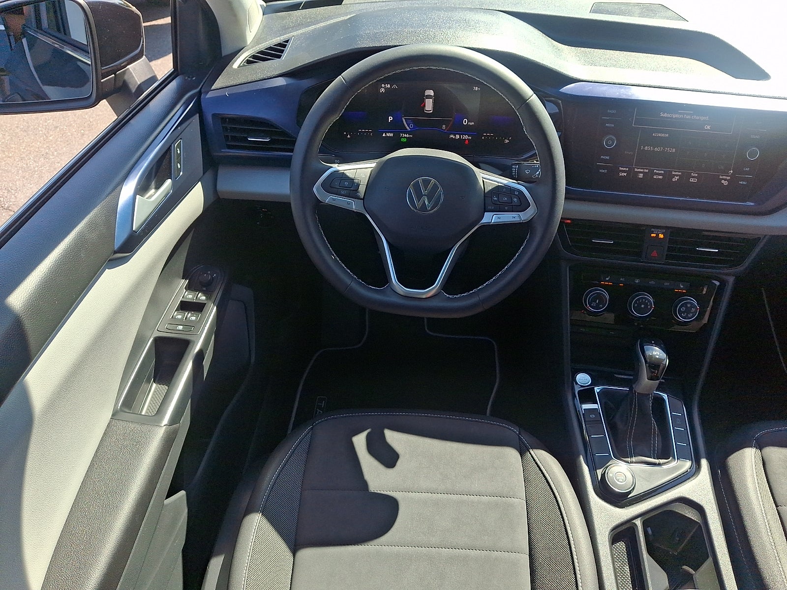 2023 Volkswagen Taos 1.5T SE