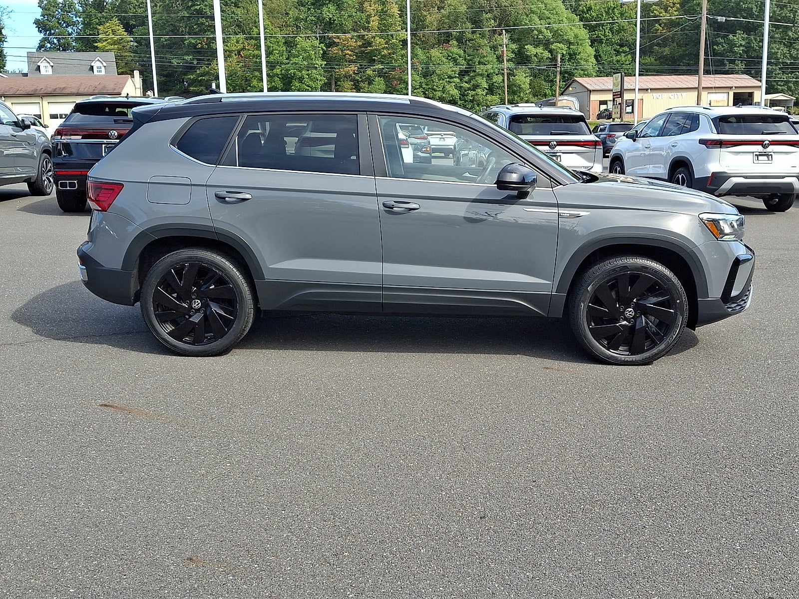 2023 Volkswagen Taos 1.5T SE