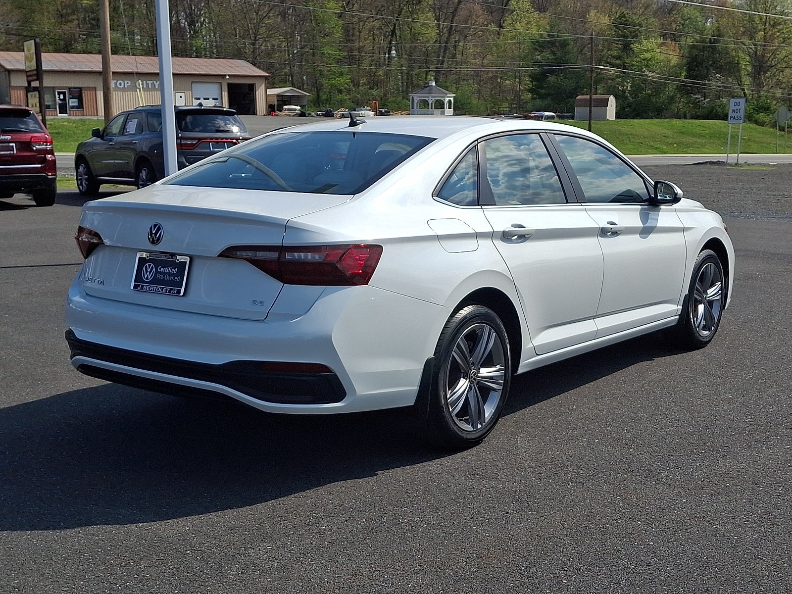 2023 Volkswagen Jetta 1.5T SE