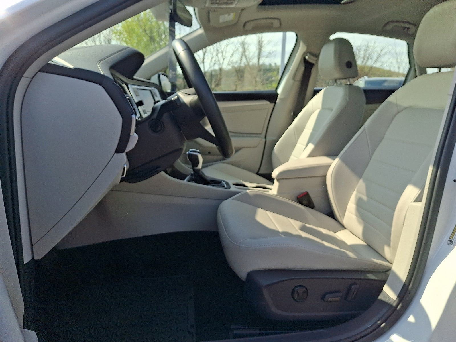 2023 Volkswagen Jetta 1.5T SE