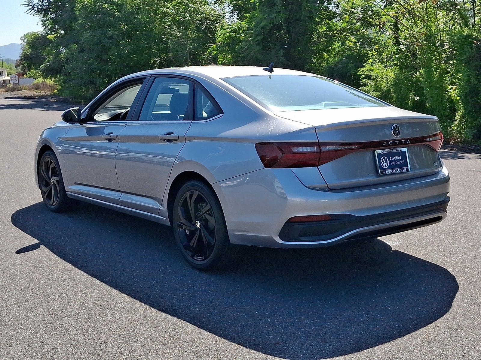 2025 Volkswagen Jetta 1.5T SE