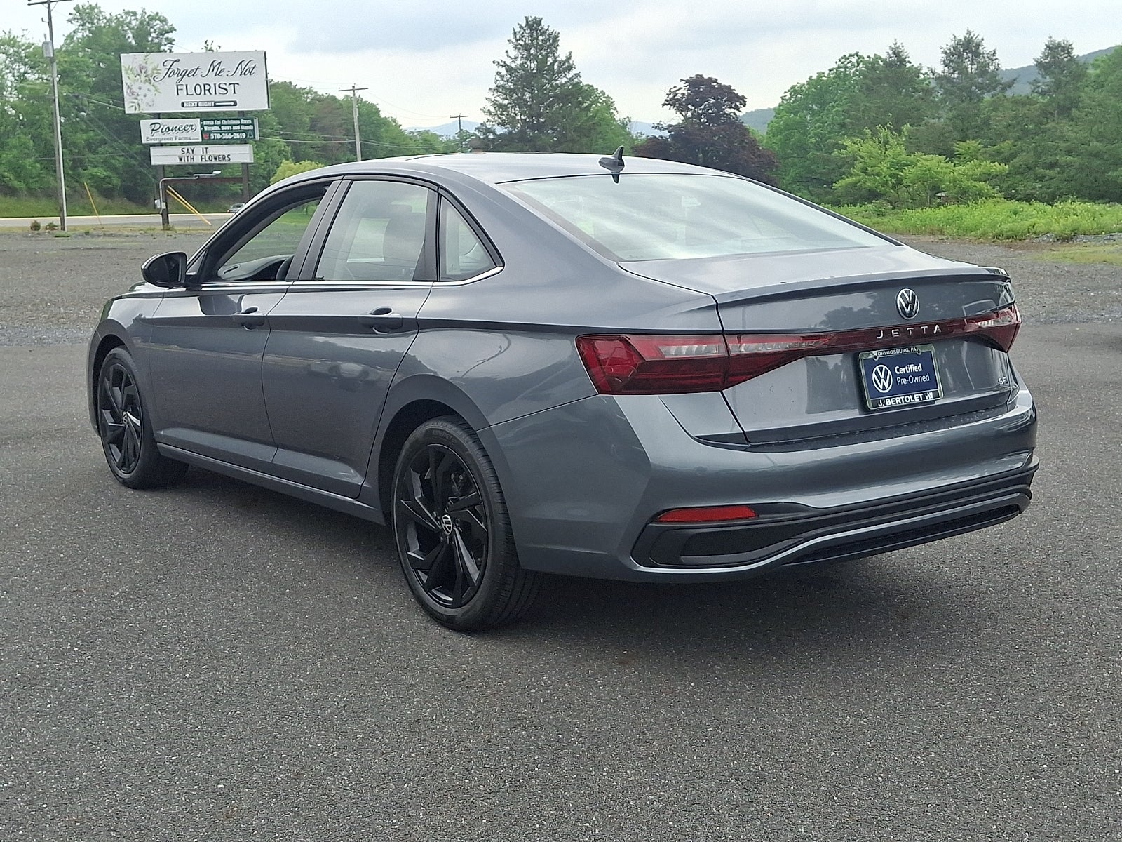 2025 Volkswagen Jetta 1.5T SE