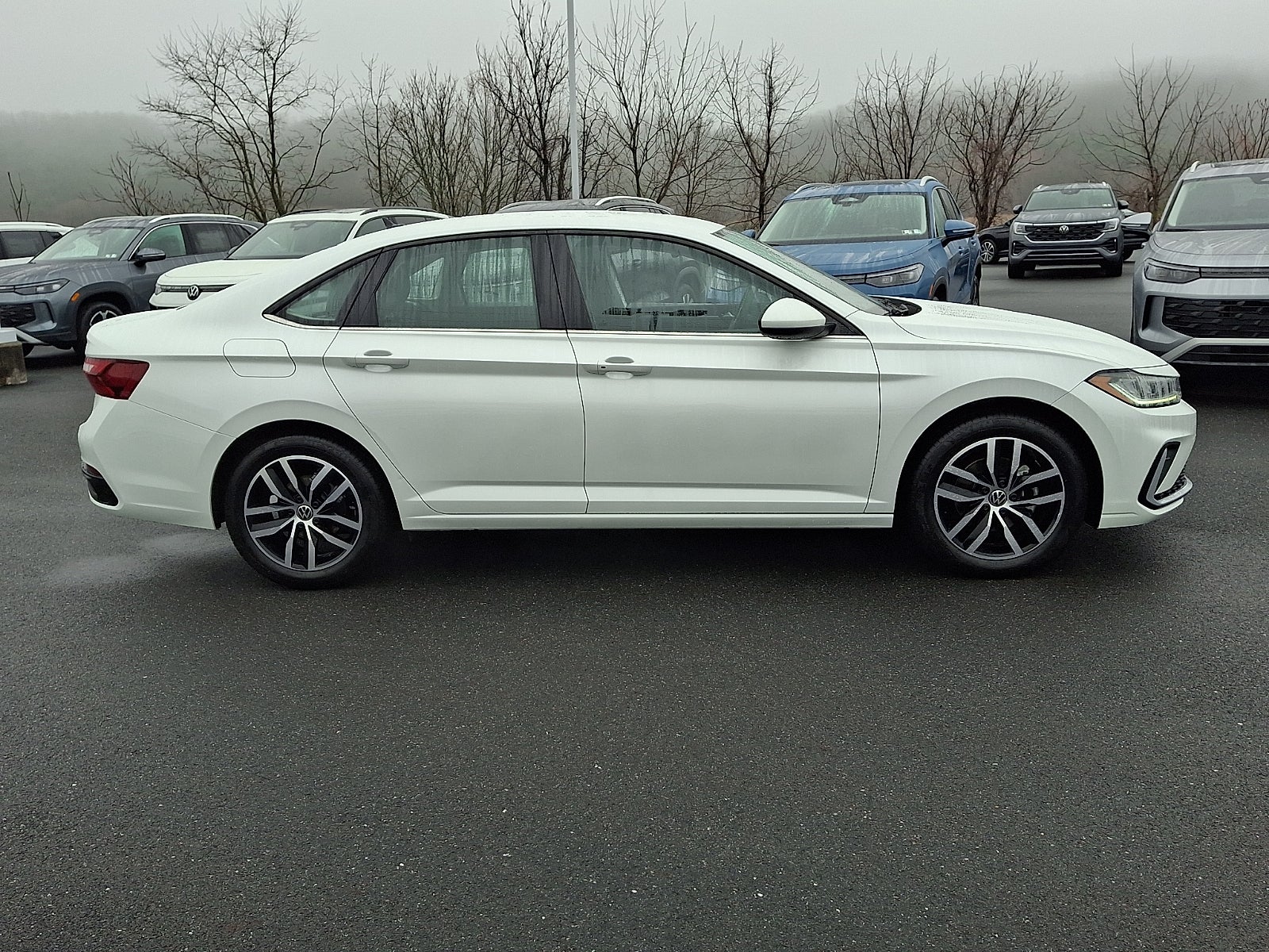 2025 Volkswagen Jetta 1.5T SE