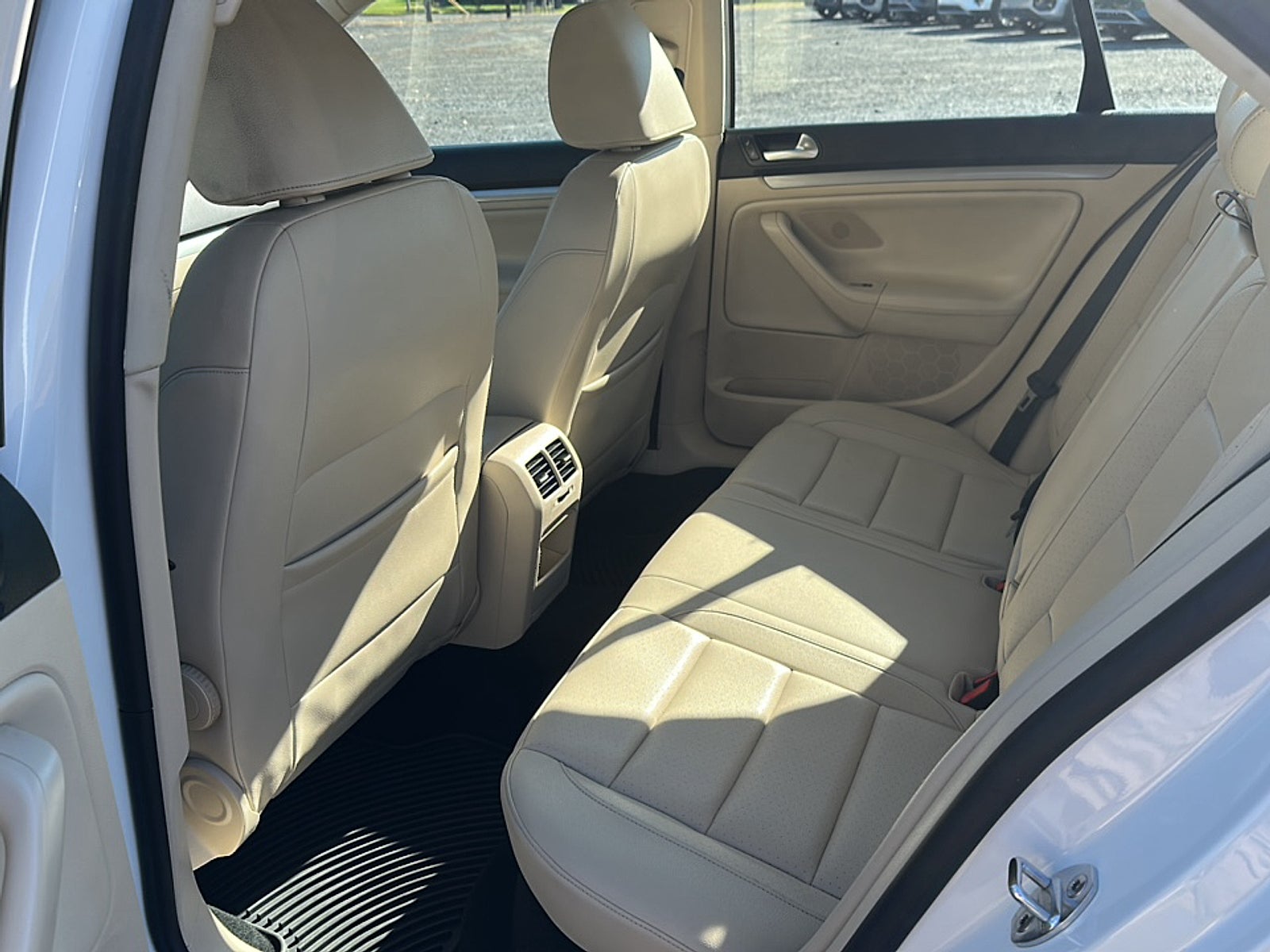 2010 Volkswagen Jetta Base